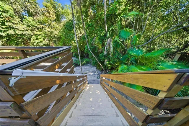 $699,000 | 22 Stirrup Key Road, Marathon, FL 33050
