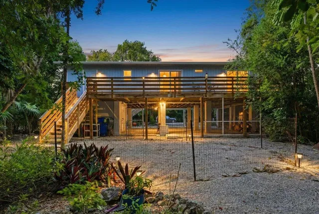 $699,000 | 22 Stirrup Key Road, Marathon, FL 33050