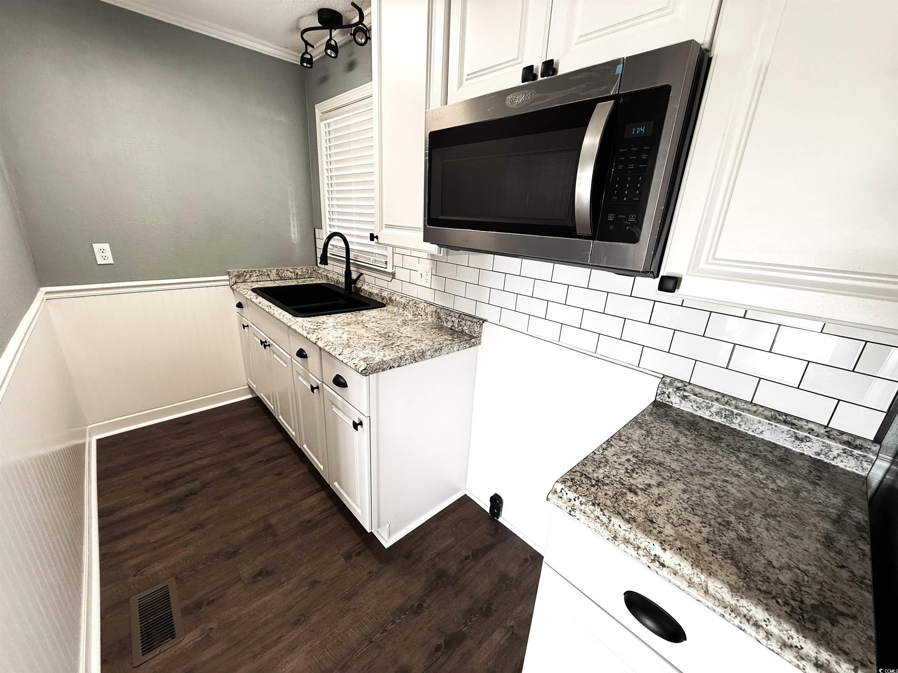 283 East Main Street Scranton, SC 29591 - Photo 12 of 31