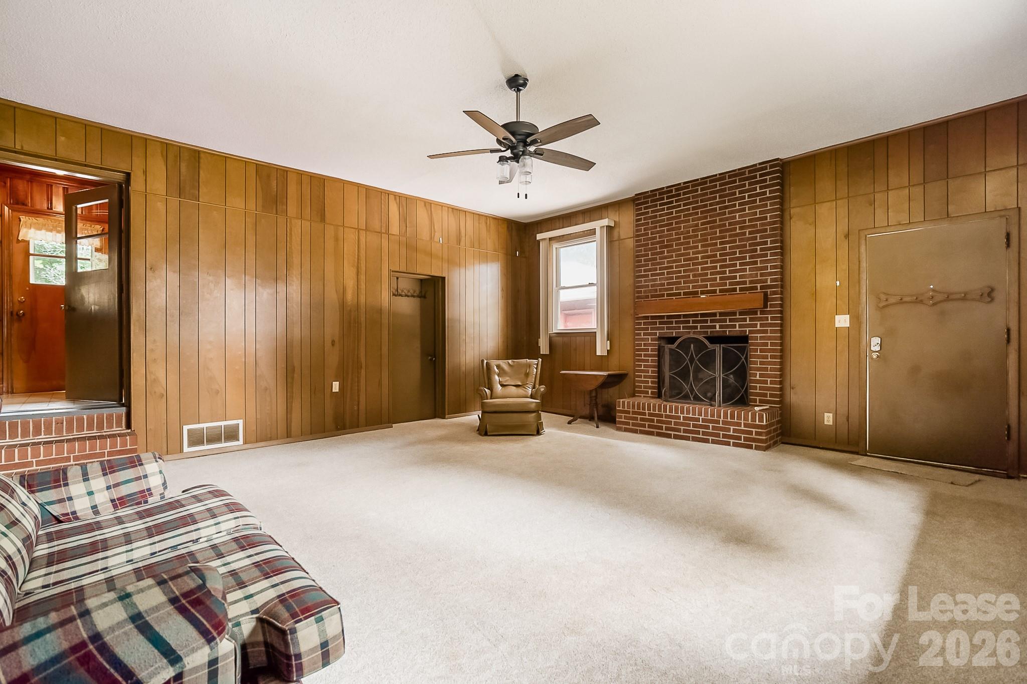 6510 Pleasant Grove Road Charlotte, NC 28216 - Photo 16 of 26 Gallery Image 16