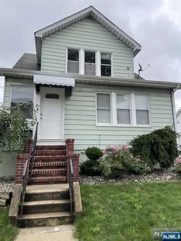 $1,700 | 50 5th Avenue, Clifton, NJ 07011
