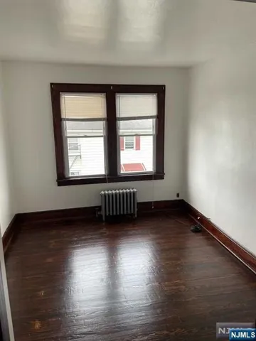 $1,700 | 50 5th Avenue, Clifton, NJ 07011