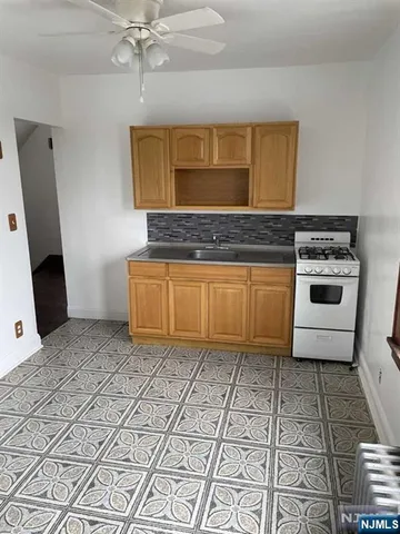 $1,700 | 50 5th Avenue, Clifton, NJ 07011