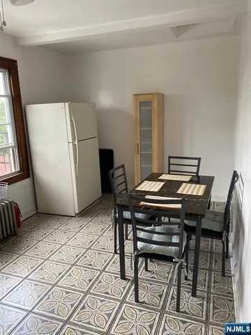 $1,700 | 50 5th Avenue, Clifton, NJ 07011