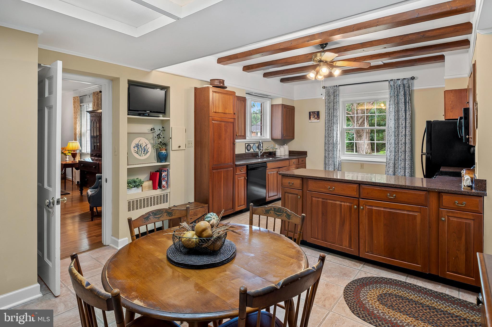 8515 Reservoir Road Fulton, MD 20759 - Photo 16 of 61 Breakfast Area
