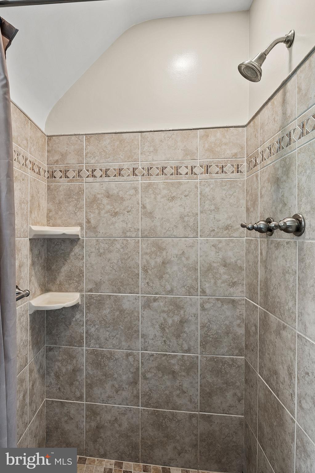 8515 Reservoir Road Fulton, MD 20759 - Photo 35 of 61 Upper Level Full Bath
