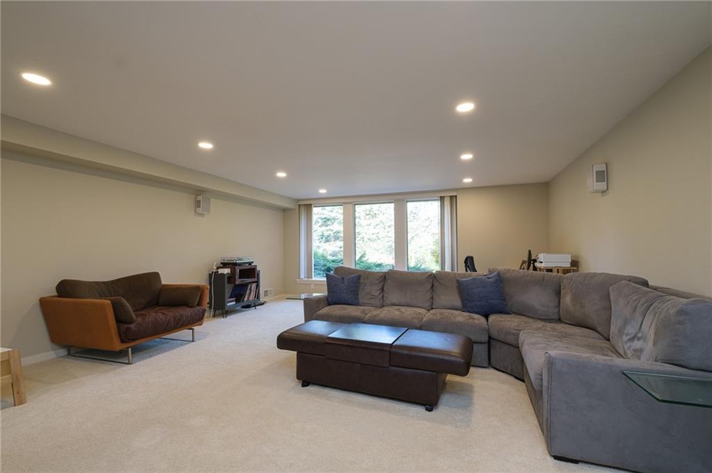 204 Buckingham Road Pittsburgh, PA 15215 - Photo 19 of 25 Gallery Image 19