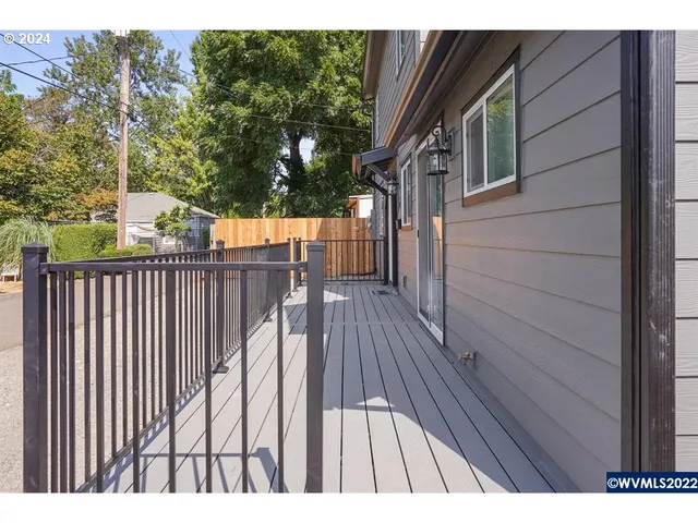 $649,900 | 1117 6th Street Northwest, Salem, OR 97304