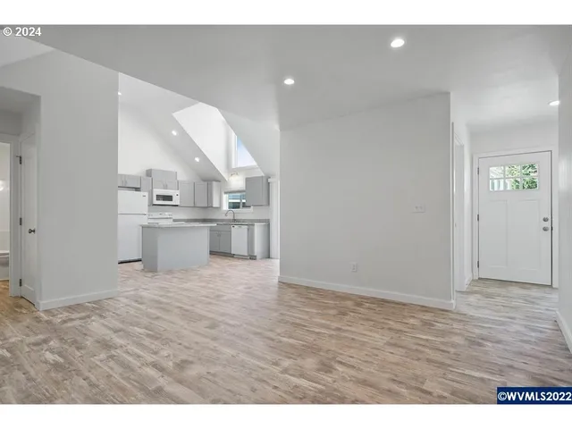 $649,900 | 1117 6th Street Northwest, Salem, OR 97304