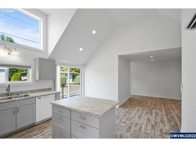 $649,900 | 1117 6th Street Northwest, Salem, OR 97304