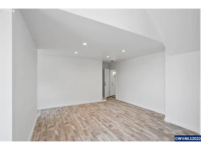 $649,900 | 1117 6th Street Northwest, Salem, OR 97304