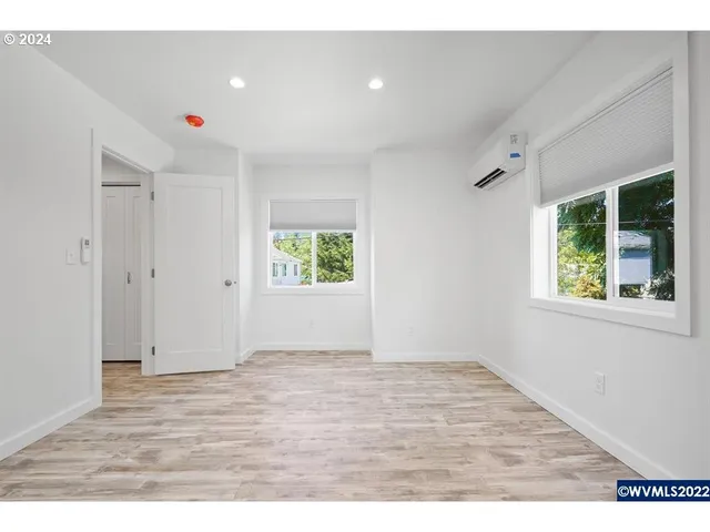 $649,900 | 1117 6th Street Northwest, Salem, OR 97304