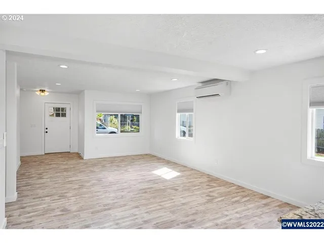 $649,900 | 1117 6th Street Northwest, Salem, OR 97304