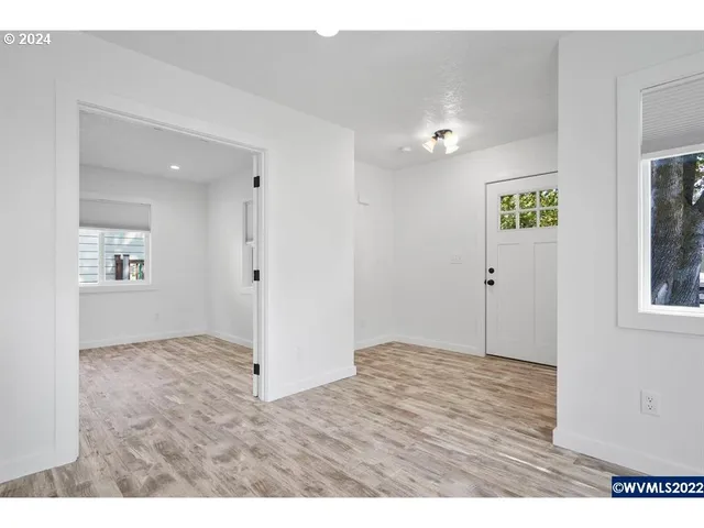 $649,900 | 1117 6th Street Northwest, Salem, OR 97304