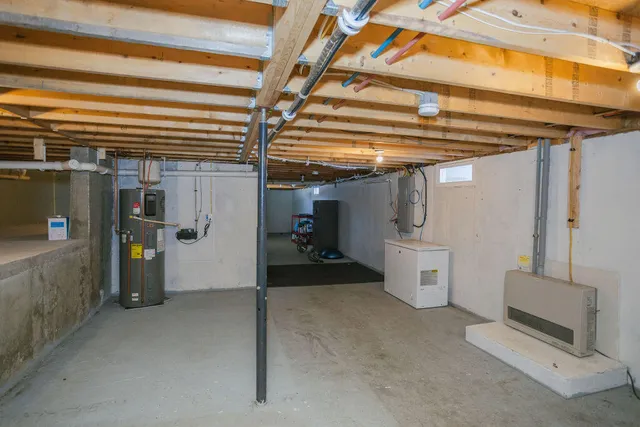 $325,000 | 143 Voter Hill Road, Farmington, ME 04938