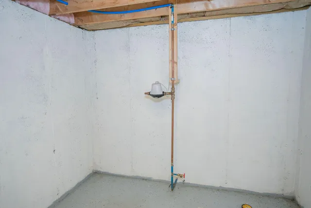 $325,000 | 143 Voter Hill Road, Farmington, ME 04938