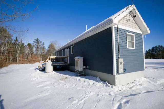 $325,000 | 143 Voter Hill Road, Farmington, ME 04938