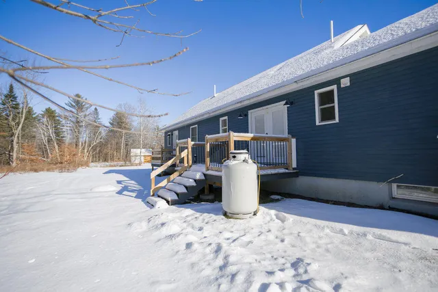 $325,000 | 143 Voter Hill Road, Farmington, ME 04938