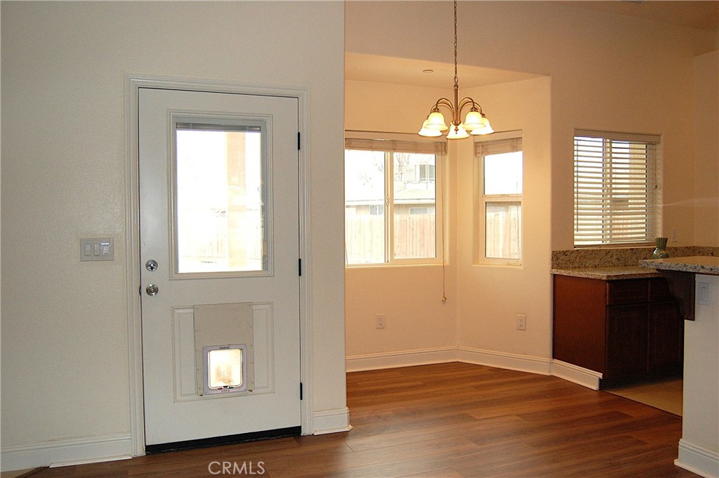 12999 Algonquin Road Apple Valley, CA 92308 - Photo 13 of 56