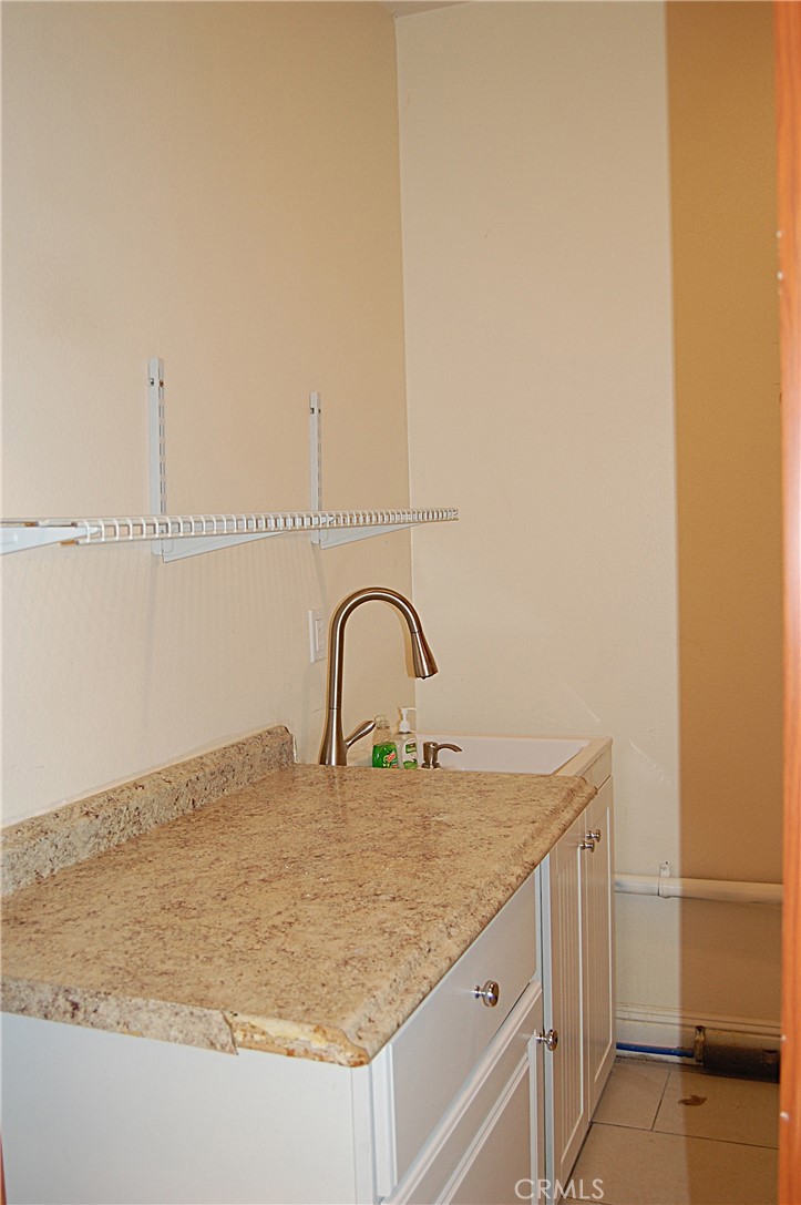 12999 Algonquin Road Apple Valley, CA 92308 - Photo 20 of 56