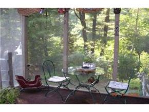 17 Gregg Road Nashua, NH 03062 - Photo 5 of 9 Gallery Image 5