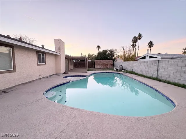 $1,950 | 4732 Monterrey Avenue, Las Vegas, NV 89121