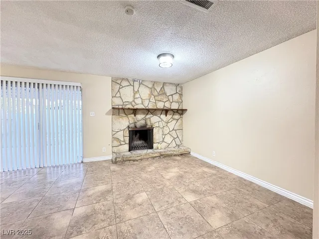 $1,950 | 4732 Monterrey Avenue, Las Vegas, NV 89121