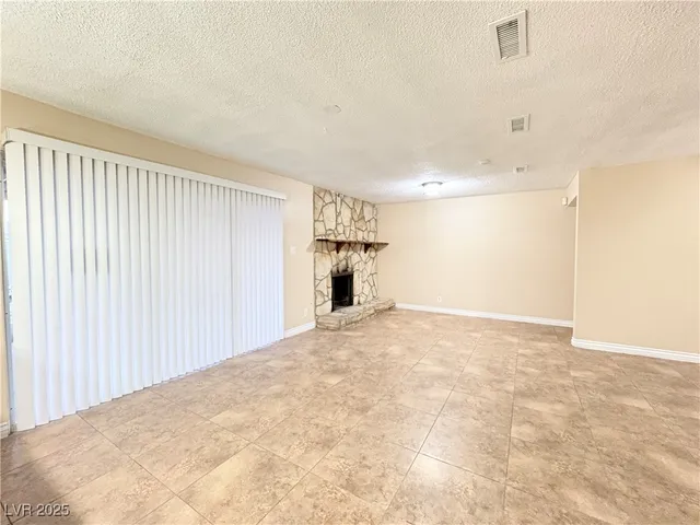 $1,950 | 4732 Monterrey Avenue, Las Vegas, NV 89121