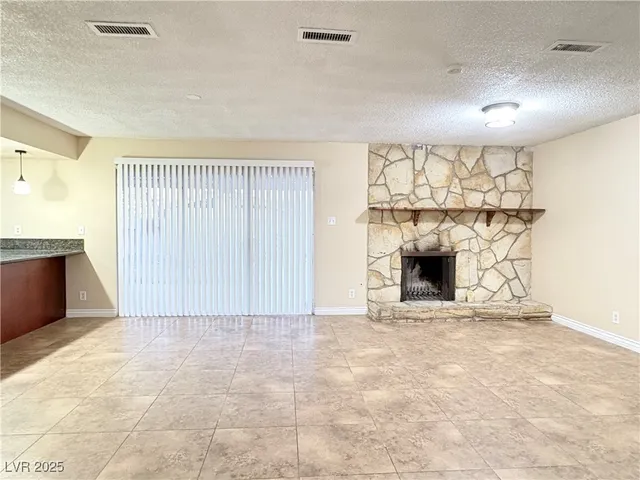 $1,950 | 4732 Monterrey Avenue, Las Vegas, NV 89121