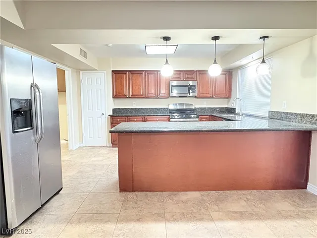 $1,950 | 4732 Monterrey Avenue, Las Vegas, NV 89121