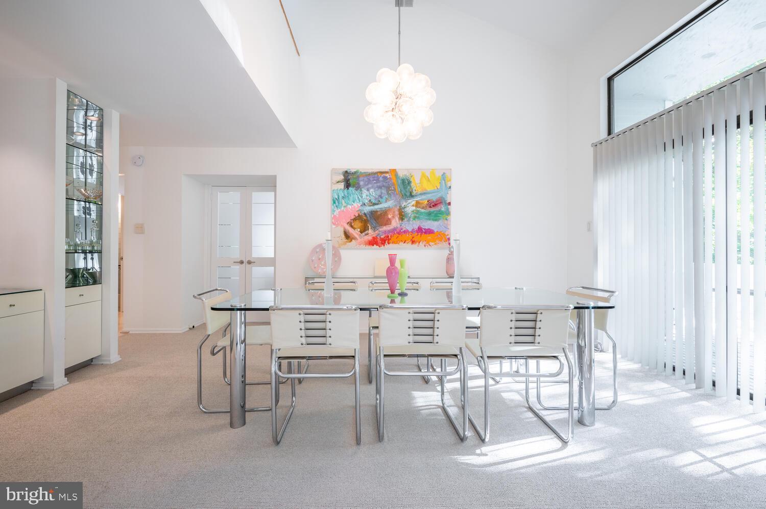 6908 Persimmon Tree Road Bethesda, MD 20817 - Photo 20 of 60