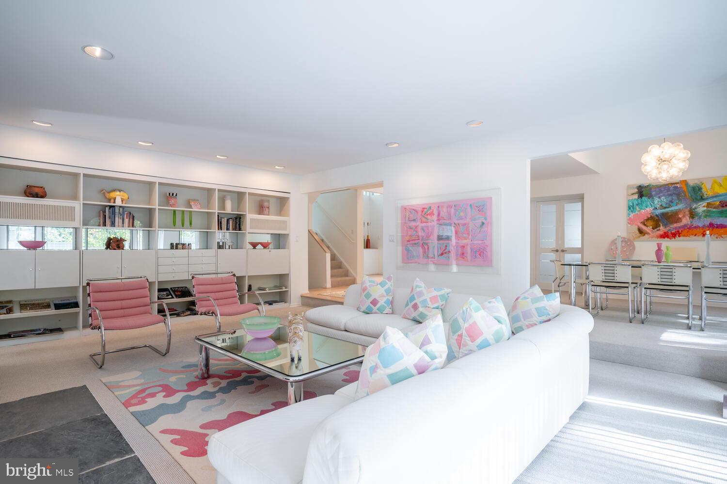 6908 Persimmon Tree Road Bethesda, MD 20817 - Photo 24 of 60