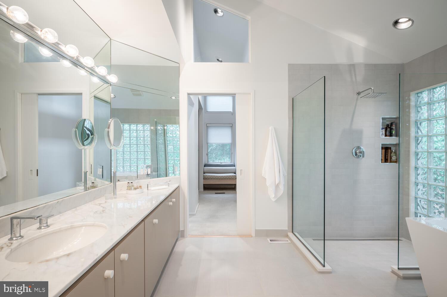 6908 Persimmon Tree Road Bethesda, MD 20817 - Photo 35 of 60 Main-level Primary Suite