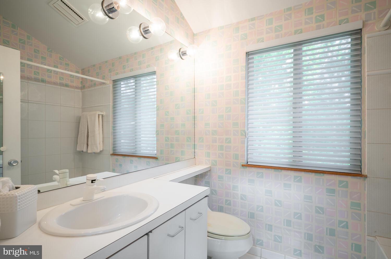 6908 Persimmon Tree Road Bethesda, MD 20817 - Photo 45 of 60 Second primary suite