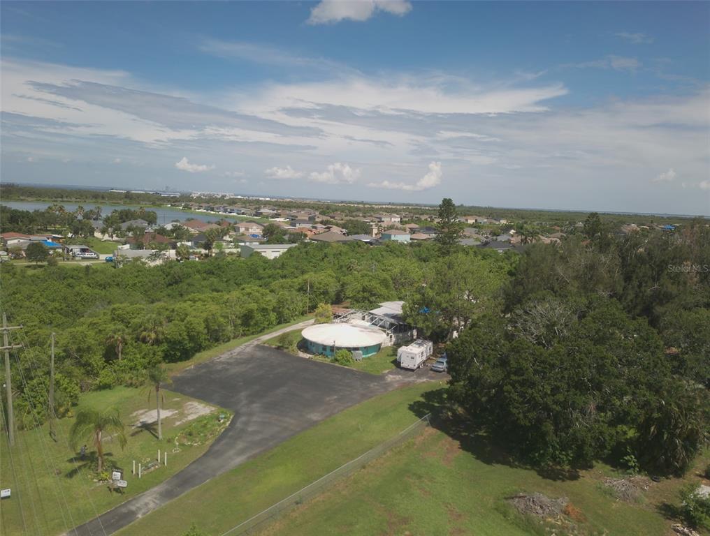 1603 West Shell Point Road Ruskin, FL 33570 - Photo 11 of 18