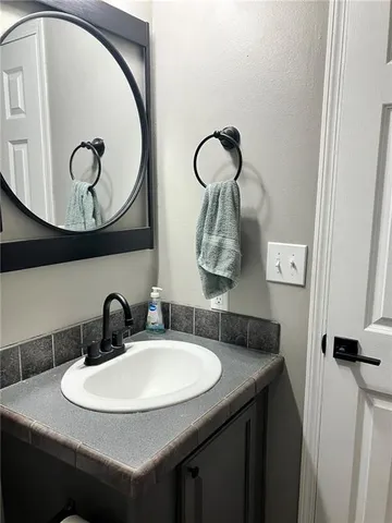 $325,000 | 540 Northwest Uu Highway, Centerview, MO 64019