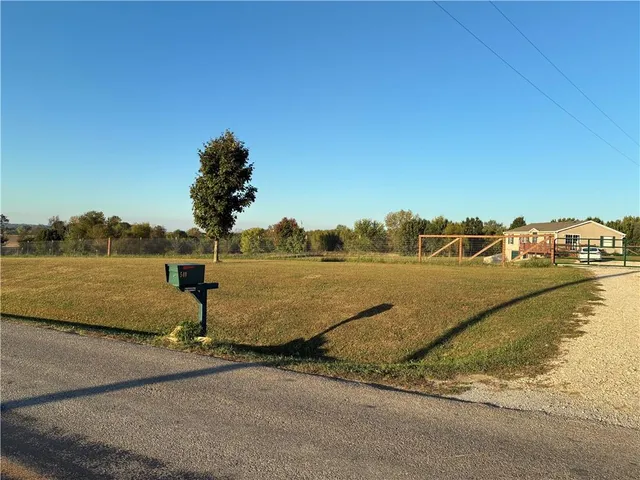 $325,000 | 540 Northwest Uu Highway, Centerview, MO 64019