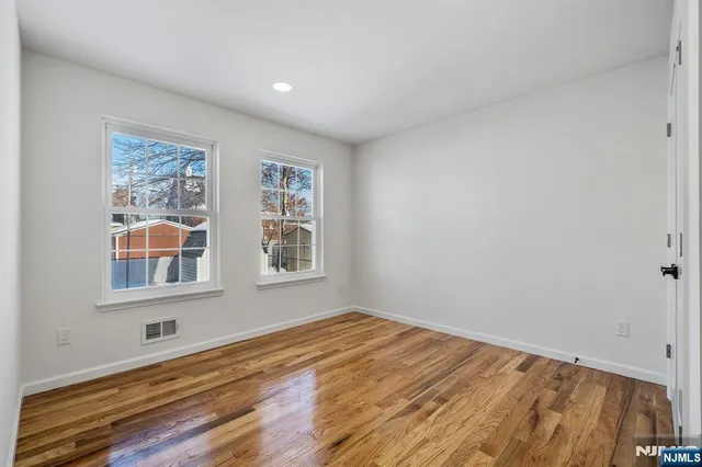 a view of empty room with window
