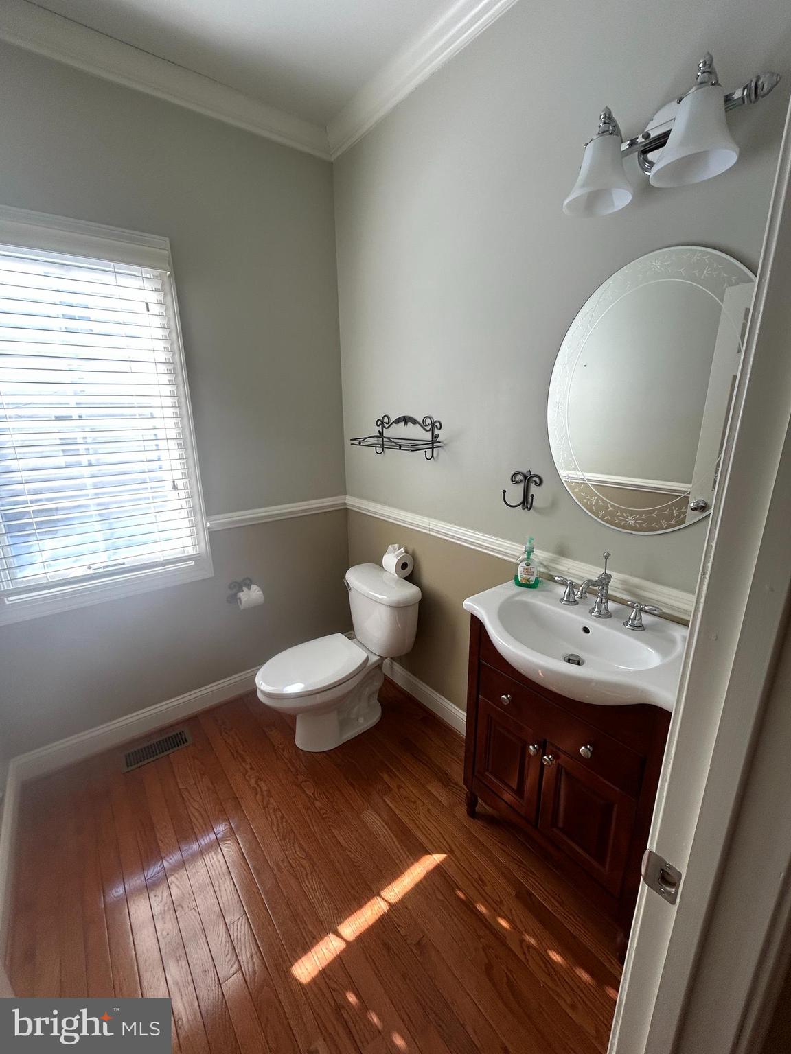 310 Waynebrook Drive Chester Springs, PA 19425 - Photo 25 of 39 a bathroom with a sink and a mirror