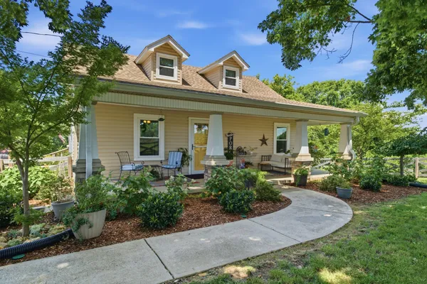 $499,900 | 1300 Oak Grove Road, Dickson, TN 37055
