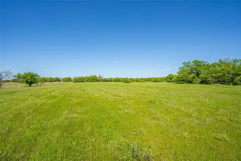 $1,495,000 | 4700 Farm To Market Road 922, Valley View, TX 76272