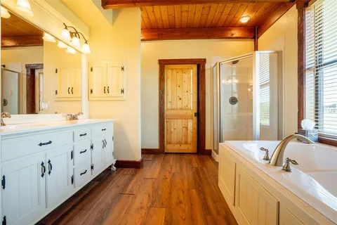 $1,495,000 | 4700 Farm To Market Road 922, Valley View, TX 76272