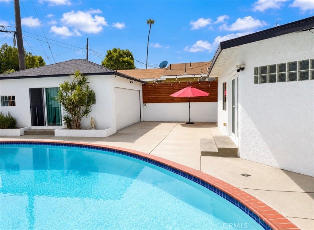 14357 Reis Street Whittier, CA 90604 - Photo 27 of 31 pool