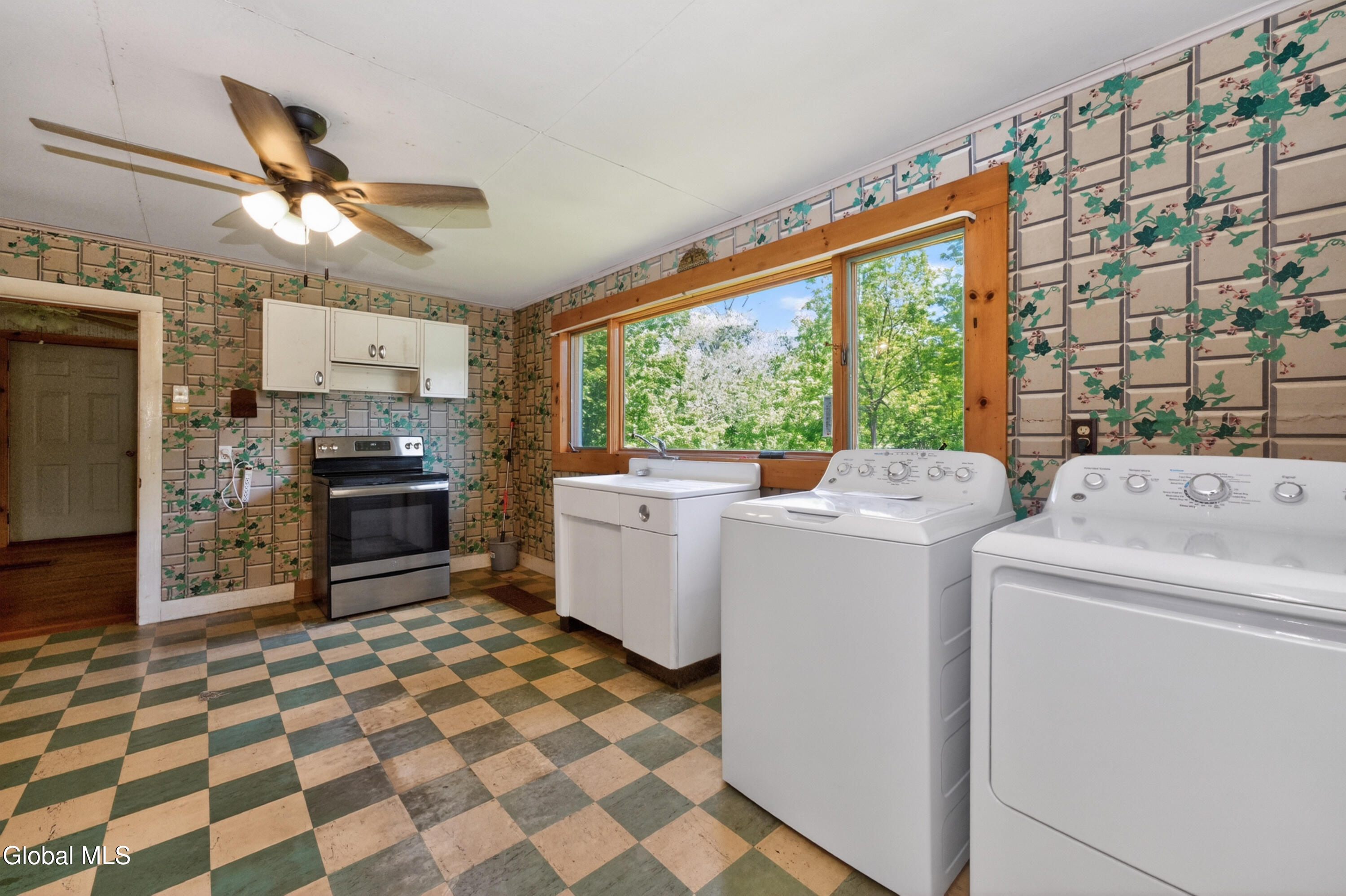 652 County Rte 49 Cossayuna, NY 12823 - Photo 21 of 54 3 Kitchen 3
