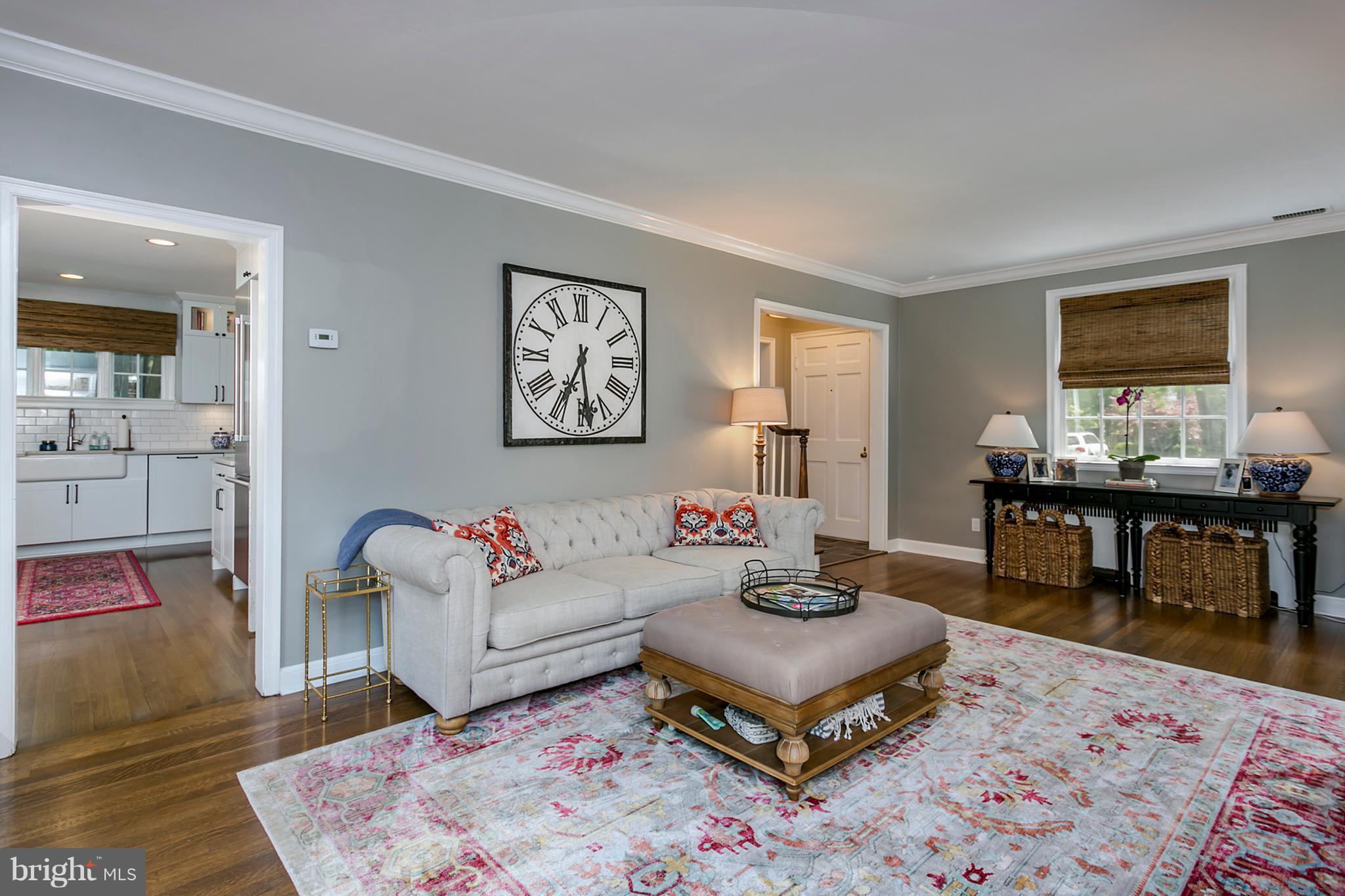 600 Kingston Road Baltimore, MD 21212 - Photo 6 of 29 Living Room
