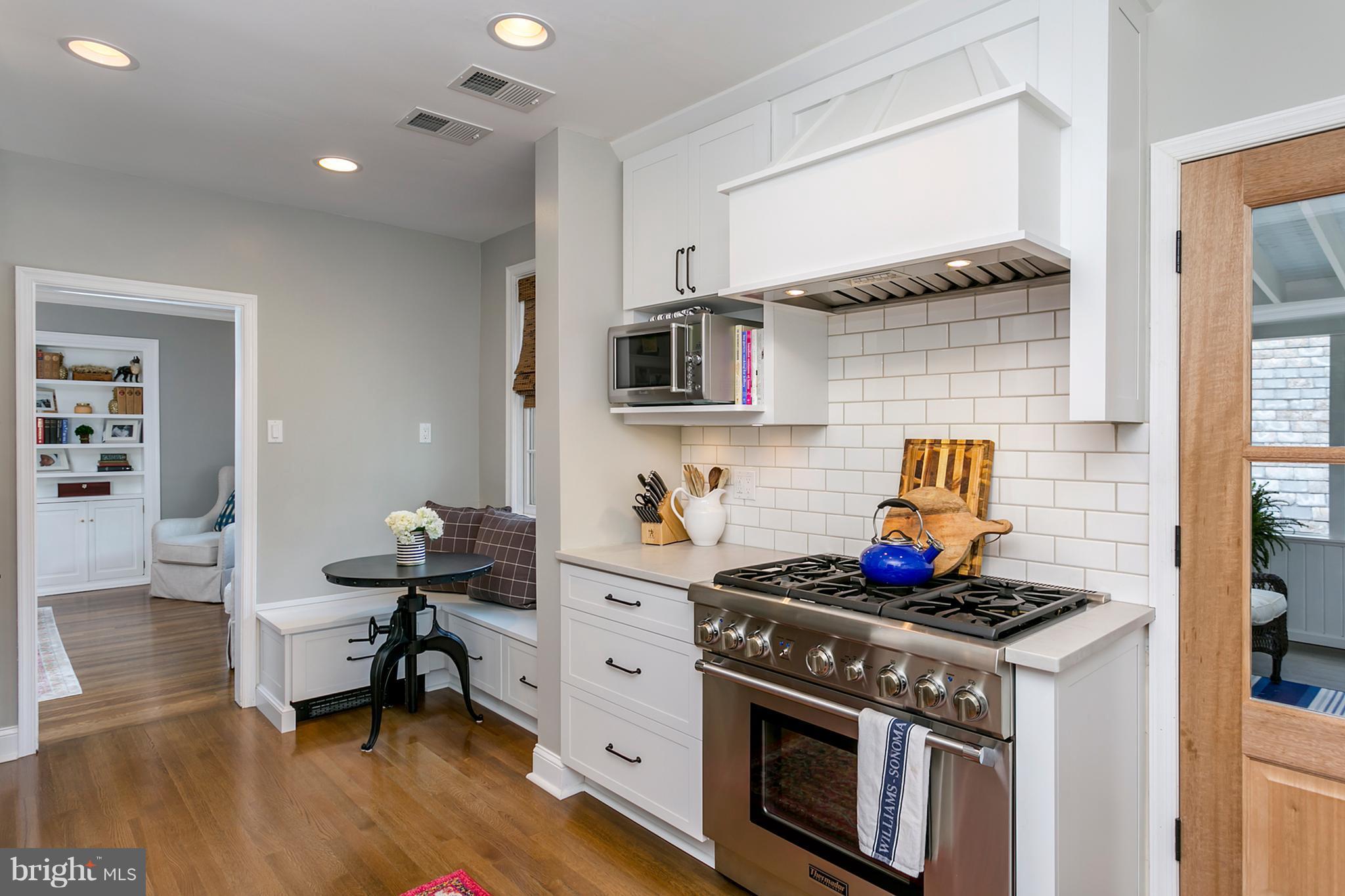 600 Kingston Road Baltimore, MD 21212 - Photo 10 of 29 Kitchen