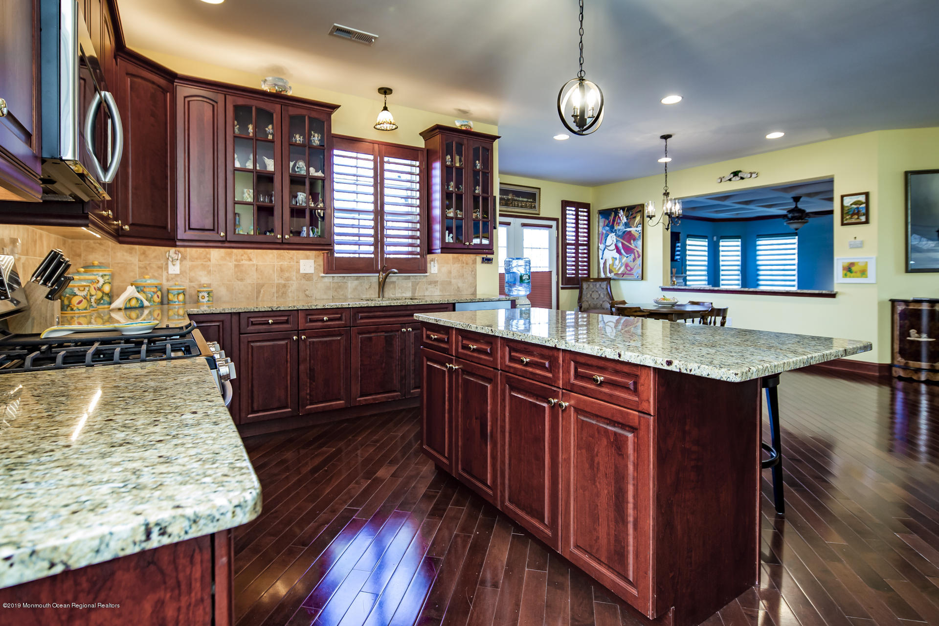 9 Bellagio Road Jackson, NJ 08527 - Photo 12 of 41 SPACIOUS KITCHEN
