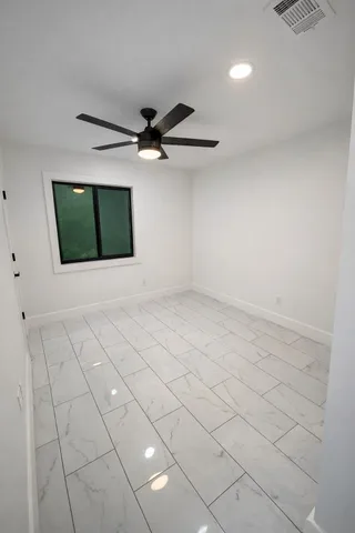 $2,500 | 2014 Pecan Street, Bastrop, TX 78602