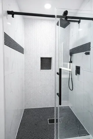 $2,500 | 2014 Pecan Street, Bastrop, TX 78602