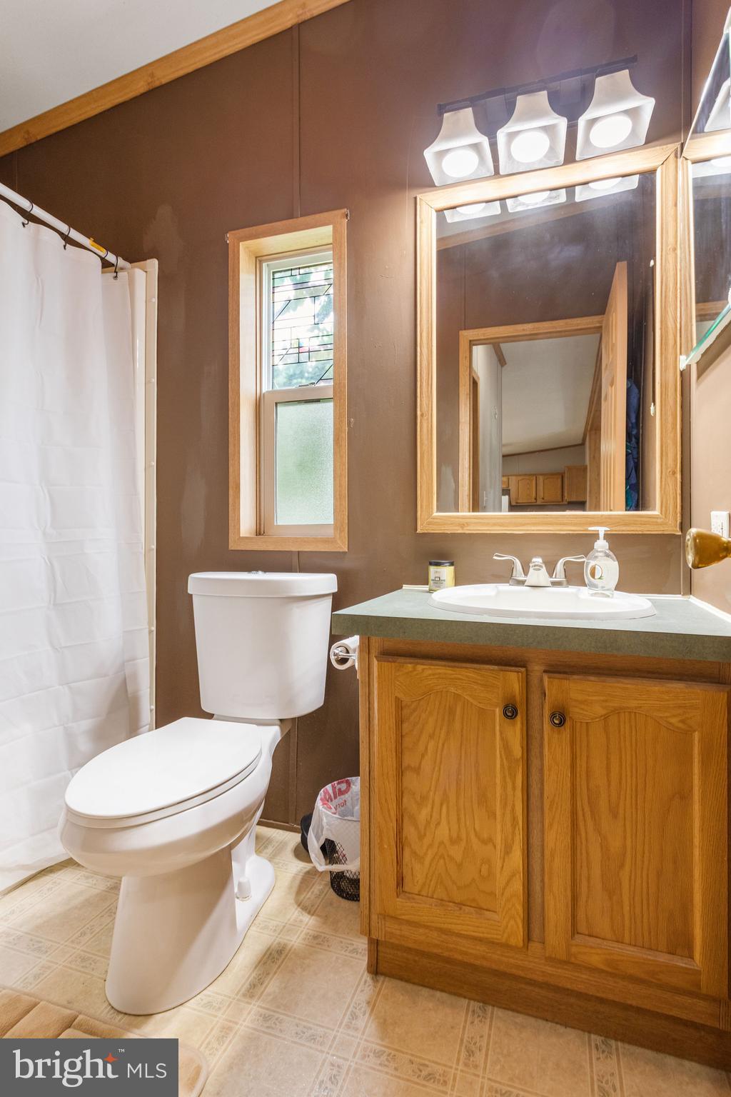 30 Raptor Drive Hanover, PA 17331 - Photo 18 of 21 2nd Full Bathroom